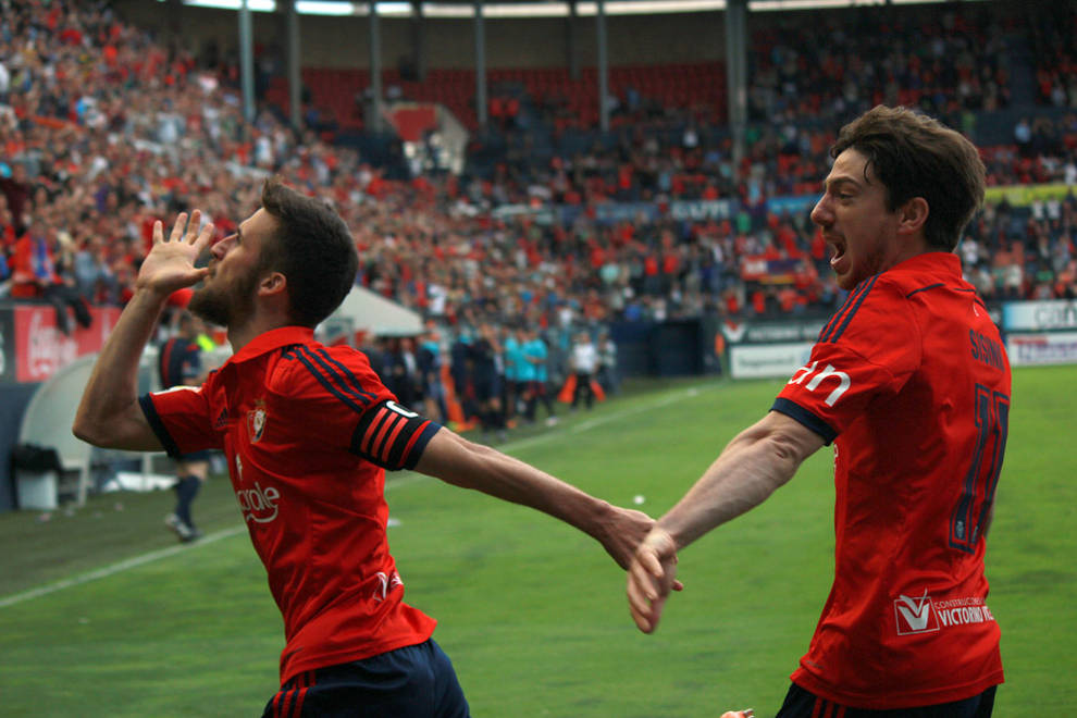Osasuna celebrando gol
