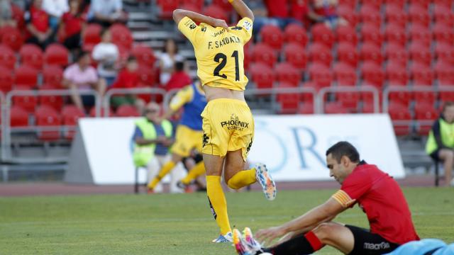 Sandaza marcando un gol en Mallorca