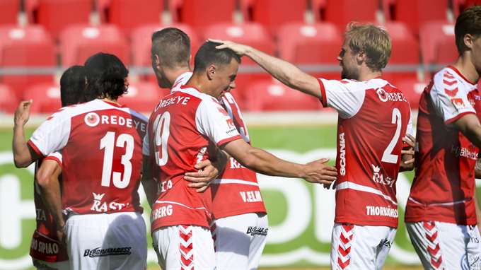 Jugadores Kalmar celebrando gol