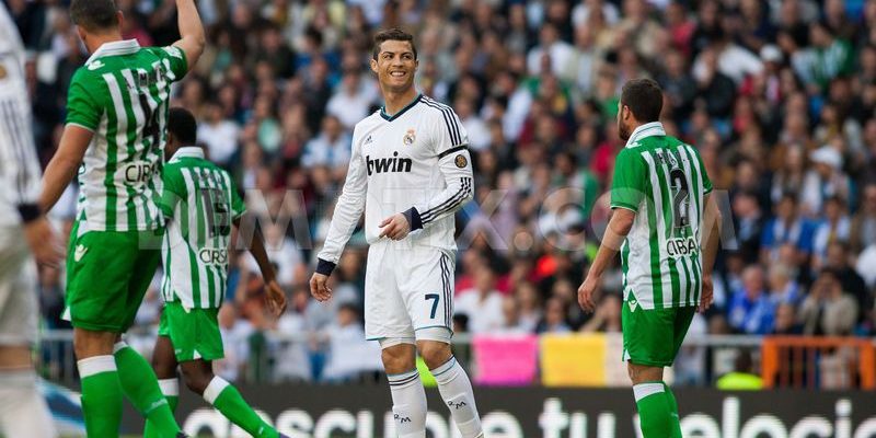 Cristiano Ronaldo tratará de anotar ante el Betis su primer gol en liga Cristiano Ronaldo tratará de anotar ante el Betis su primer gol en liga