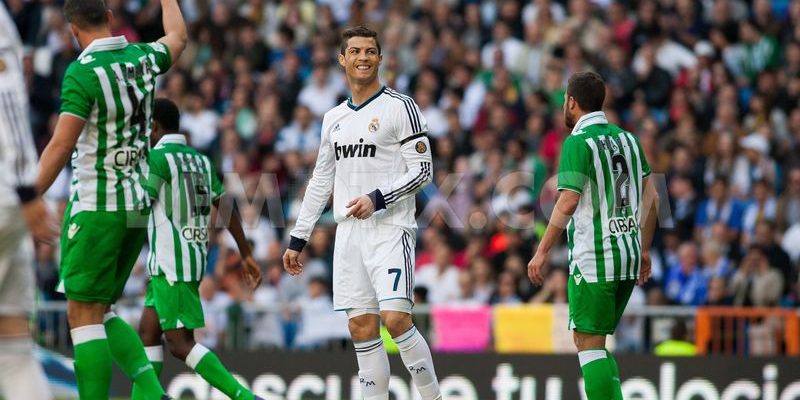 Cristiano Ronaldo tratará de anotar ante el Betis su primer gol en liga