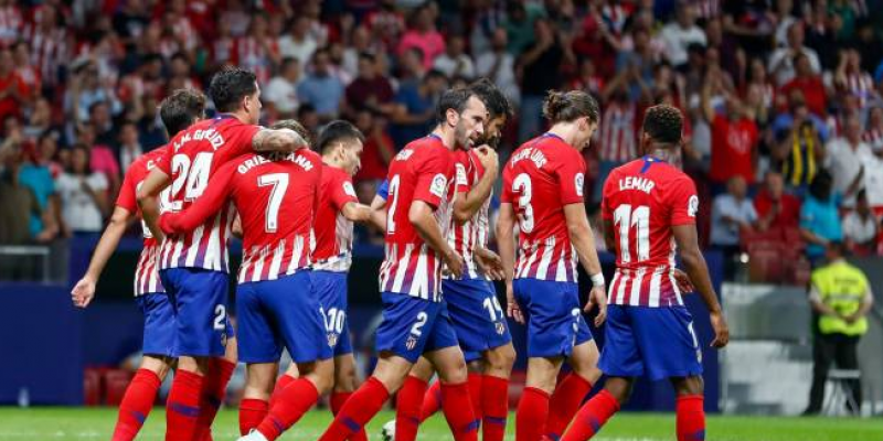 El Atletico de Madrid busca la primera plaza del grupo en la ultima jornada de la fase de grupos de la Champions League